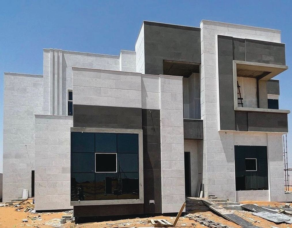 فيلا بواجهة حجرية معاصرة